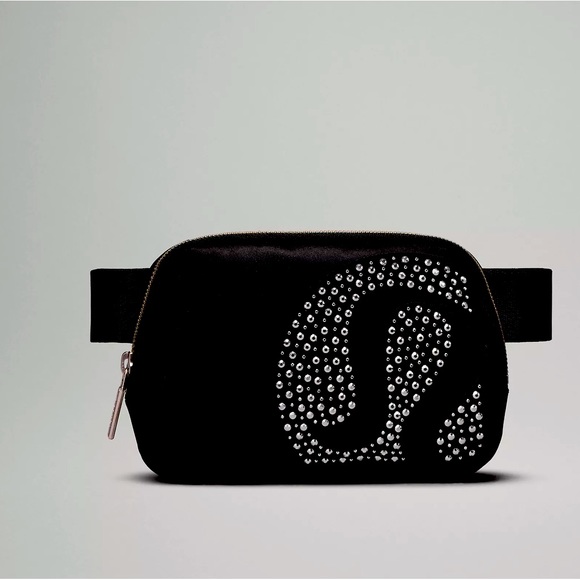 Unisex Lululemon Belt Bag 1L - Picture 1 of 5
